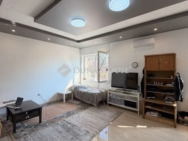 Eladó ház Vecsés 335 nm