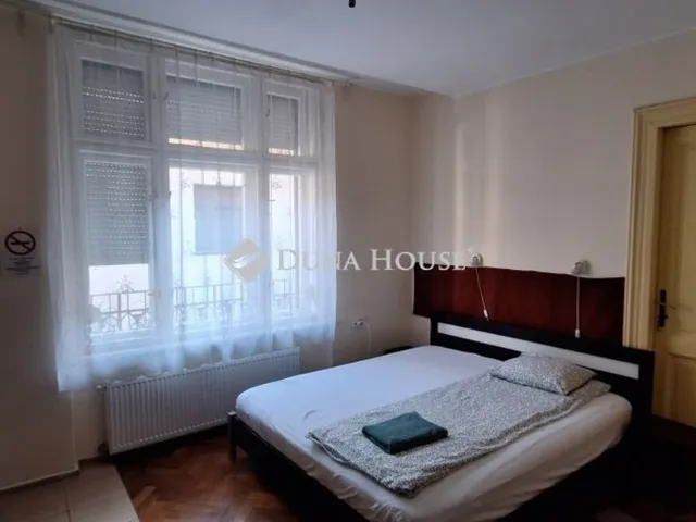 Eladó lakás Budapest I. kerület 129 nm