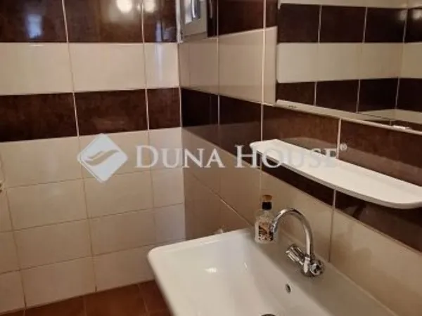 Eladó lakás Budapest I. kerület 129 nm