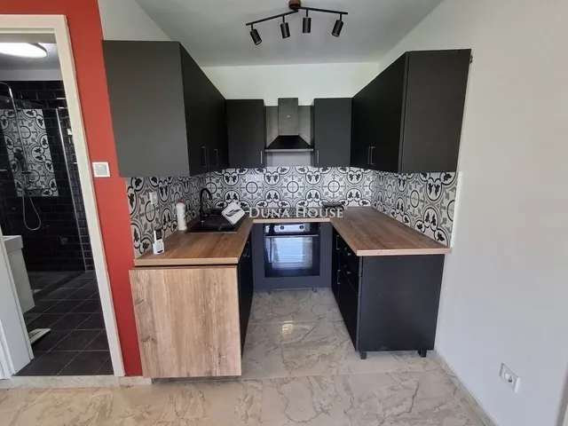 Eladó telek Budapest XVIII. kerület 780 nm