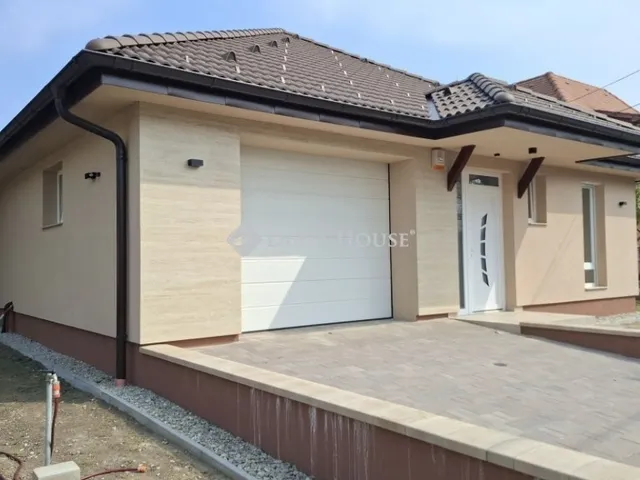 Eladó ház Budapest XVI. kerület, Sashalom 143 nm