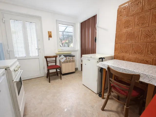 Eladó lakás Budapest XVIII. kerület, Újpéteritelep 29 nm