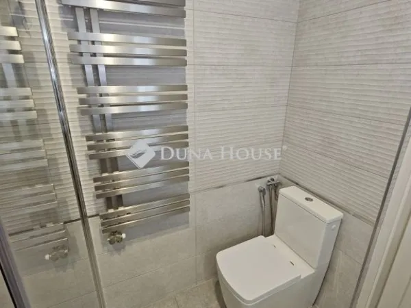 Eladó ház Üllő 132 nm