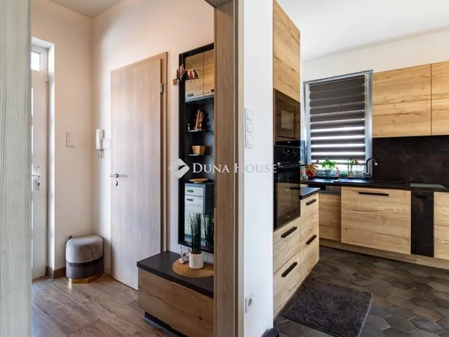 Eladó ház Budapest XVIII. kerület, Almáskert 110 nm