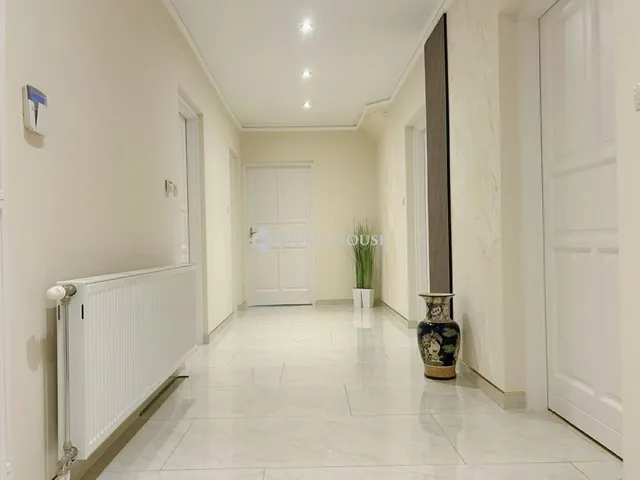 Eladó ház Halásztelek 356 nm