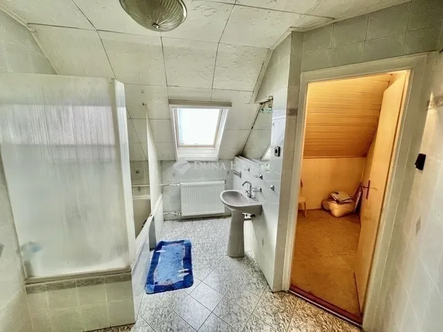 Eladó ház Budapest XVIII. kerület, Újpéteritelep 190 nm