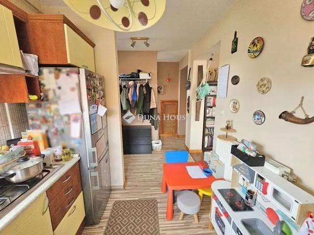 Eladó lakás Üllő 92 nm