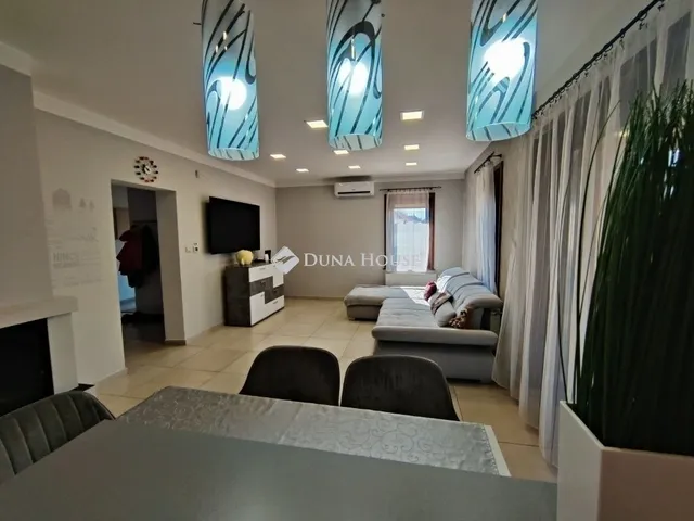 Eladó ház Monor 179 nm