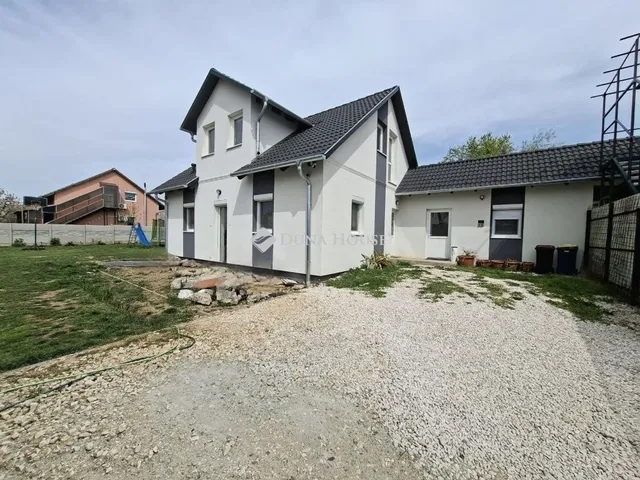 Eladó ház Gyömrő 70 nm