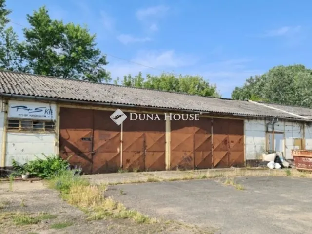 Eladó kereskedelmi és ipari ingatlan Budapest XVII. kerület, Akadémia-Újtelep 7465 nm