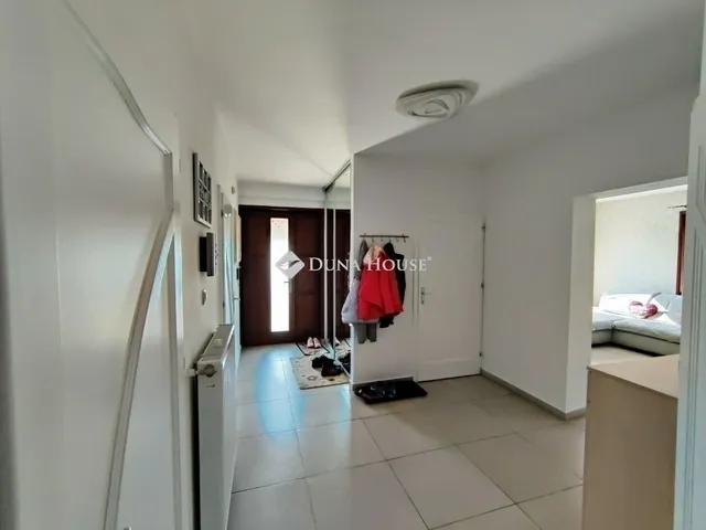 Eladó ház Monor 179 nm