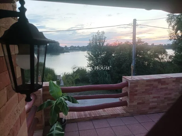 Eladó ház Kiskunlacháza 166 nm