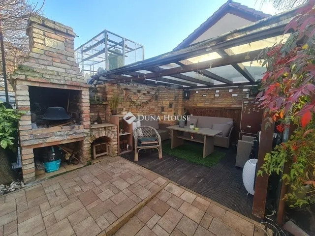 Eladó ház Budapest XV. kerület 148 nm