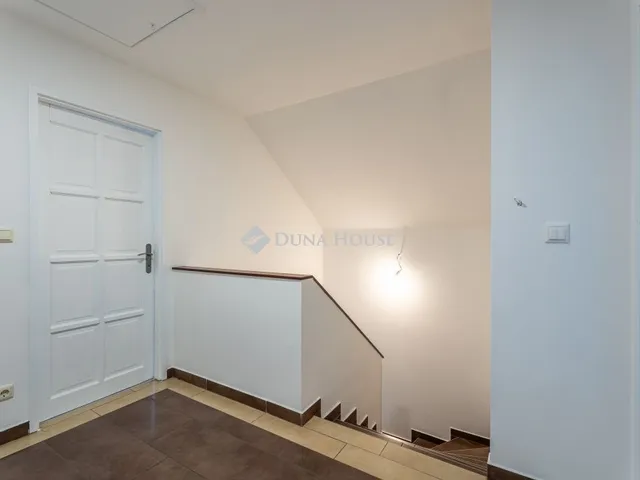 Eladó ház Csömör 136 nm