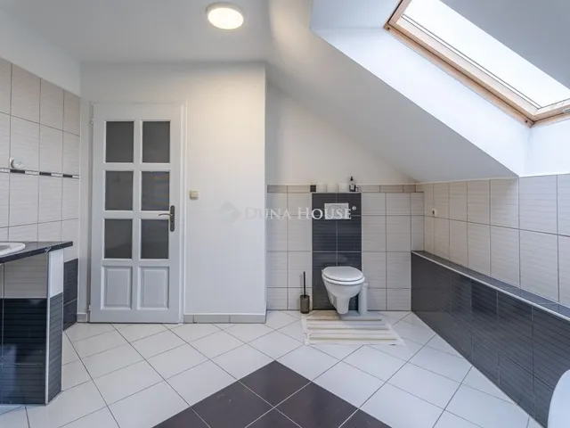 Eladó ház Csömör 136 nm