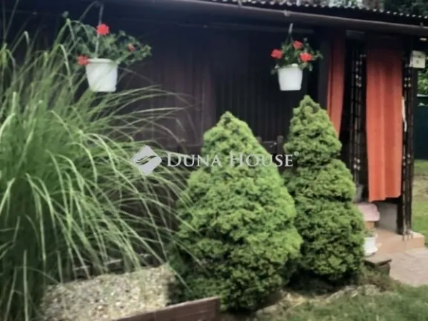 Eladó üdülő és hétvégi ház Tóalmás 30 nm