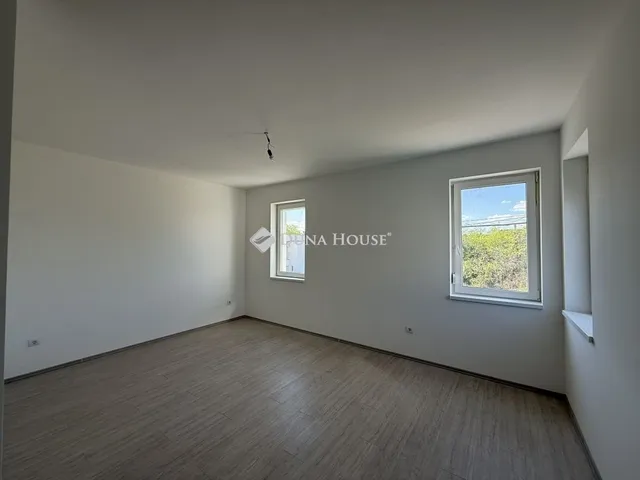 Eladó ház Budapest XVIII. kerület 205 nm