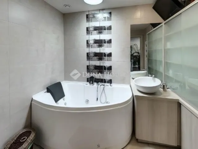 Eladó ház Budapest XX. kerület 144 nm