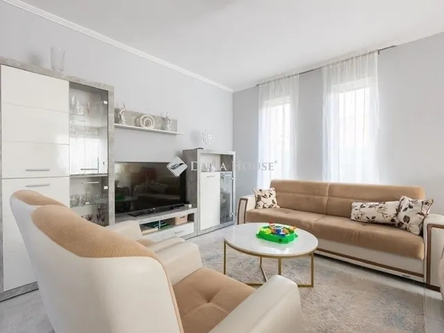 Eladó ház Budapest XVIII. kerület, Gloriett-telep 130 nm