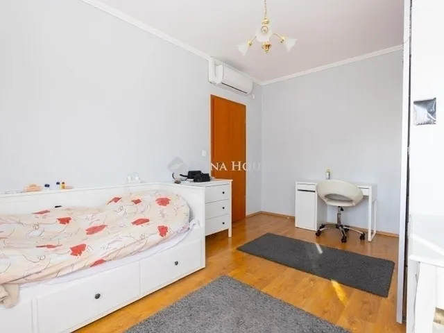 Eladó ház Budapest XVIII. kerület, Gloriett-telep 130 nm