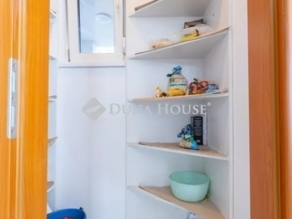 Eladó ház Budapest XVIII. kerület, Gloriett-telep 130 nm