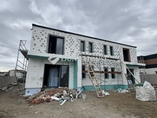 Eladó ház Budapest XVIII. kerület, Almáskert 137 nm