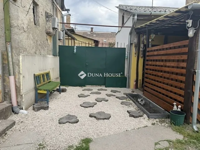 Eladó ház Budapest XVIII. kerület, Szemeretelep 39 nm