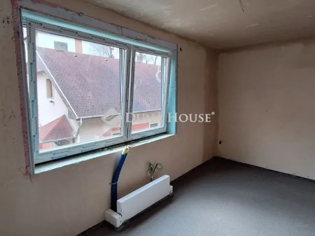 Eladó lakás Budapest XVIII. kerület, Bókaytelep 77 nm