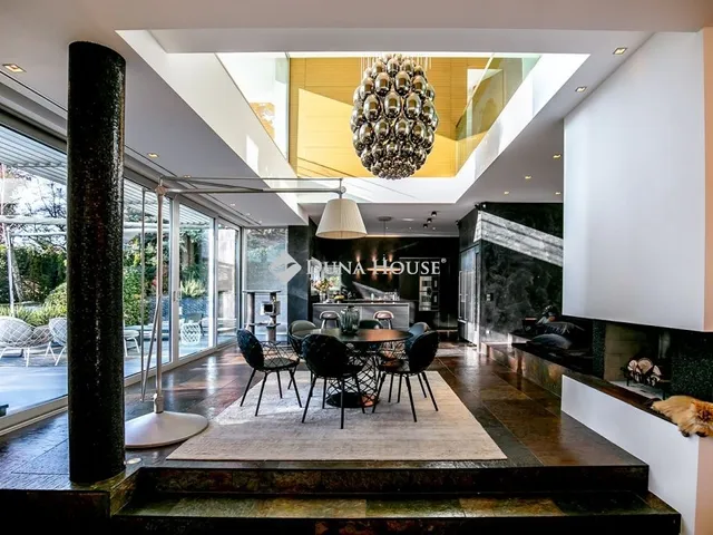 Eladó ház Budapest II. kerület 352 nm