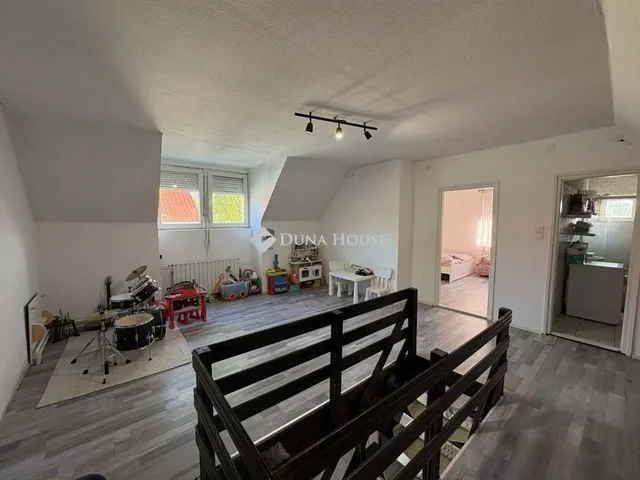 Eladó ház Hernád 148 nm