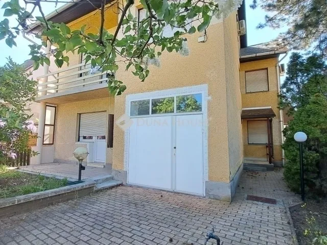 Eladó ház Budapest XVII. kerület, Akadémia-Újtelep 200 nm