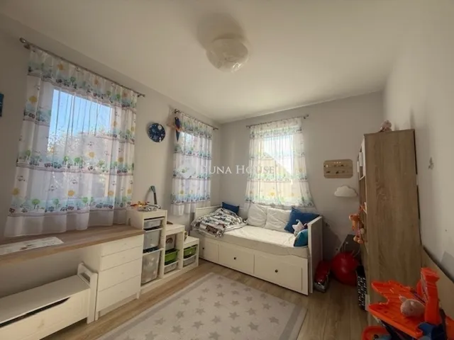 Eladó ház Nagytarcsa 165 nm