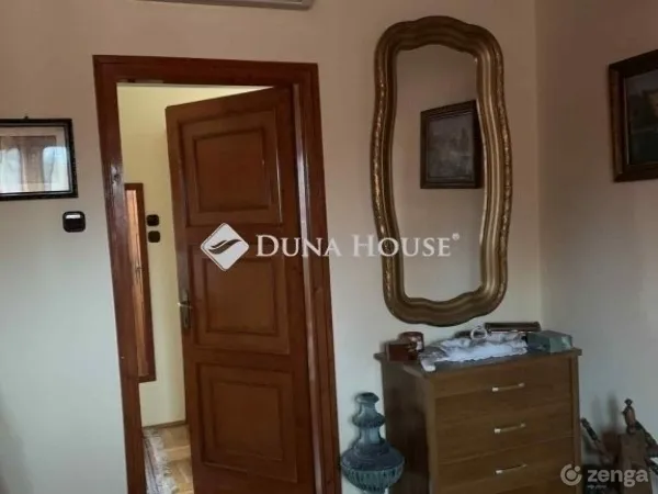 Eladó ház Vecsés 265 nm