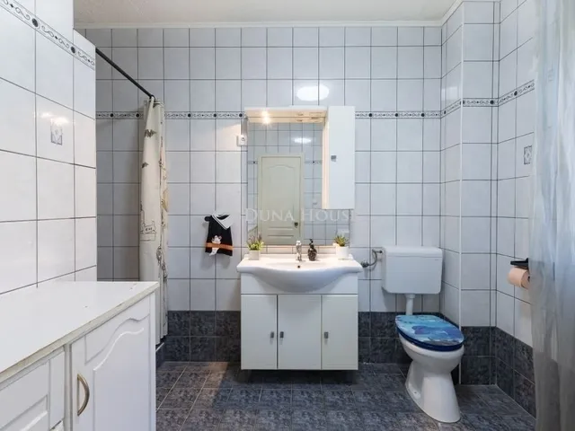 Eladó ház Budapest XVIII. kerület 210 nm