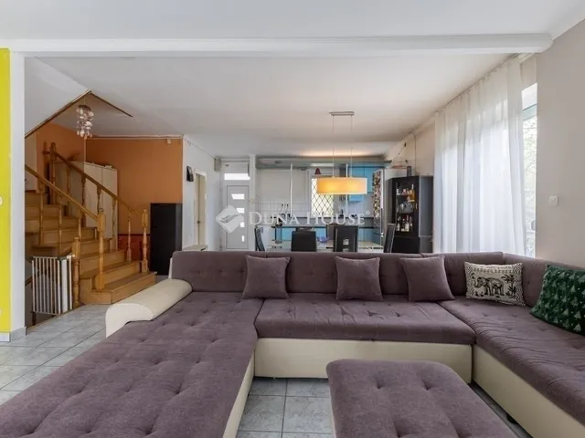 Eladó ház Budapest XVIII. kerület 210 nm