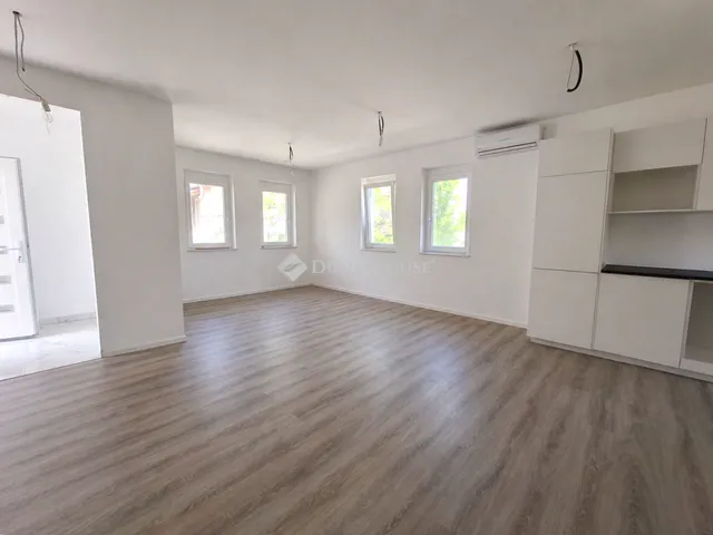 Eladó ház Gyál 88 nm