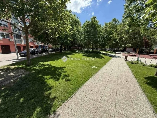 Eladó lakás Budapest X. kerület, Újhegy 68 nm