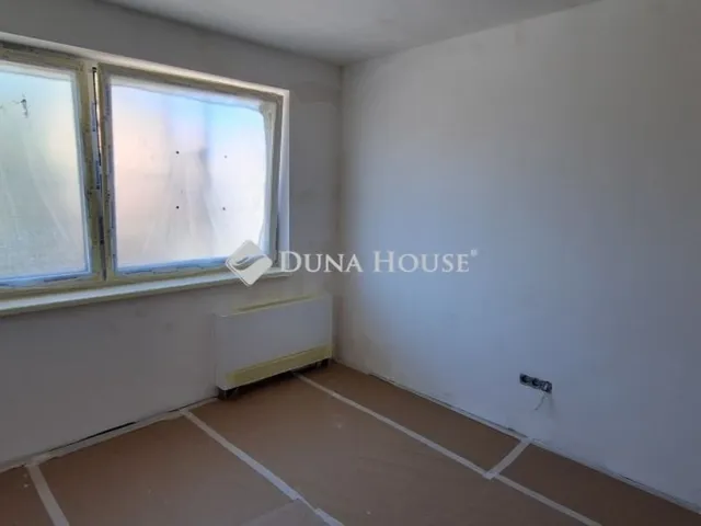 Eladó lakás Budapest XVIII. kerület 77 nm