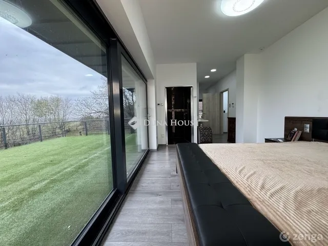 Eladó ház Budapest XVII. kerület 247 nm