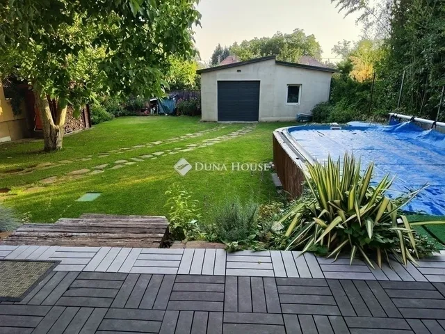 Eladó ház Budapest XVI. kerület, Sashalom 215 nm