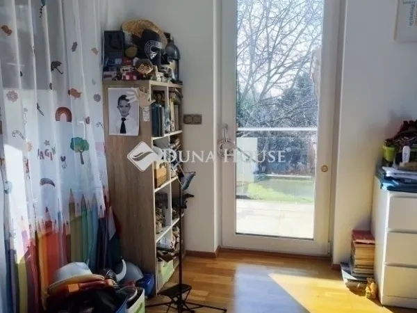 Eladó ház Budapest XVI. kerület, Sashalom 215 nm