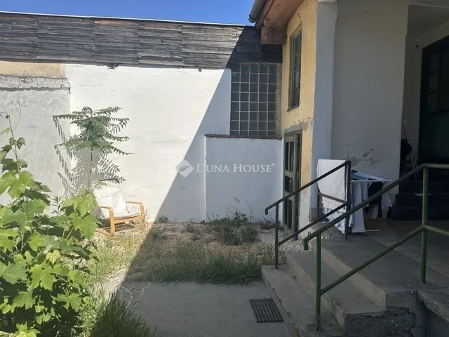 Eladó ház Budapest XVIII. kerület 32 nm