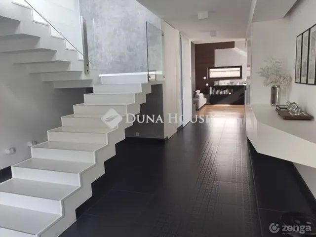 Eladó ház Dunaharaszti 308 nm