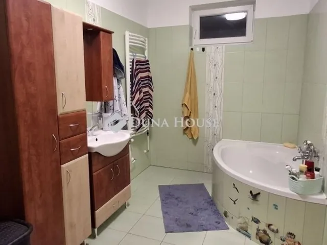 Eladó ház Dunaharaszti 194 nm