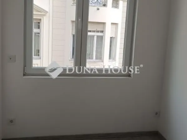 Eladó lakás Budapest VI. kerület 48 nm