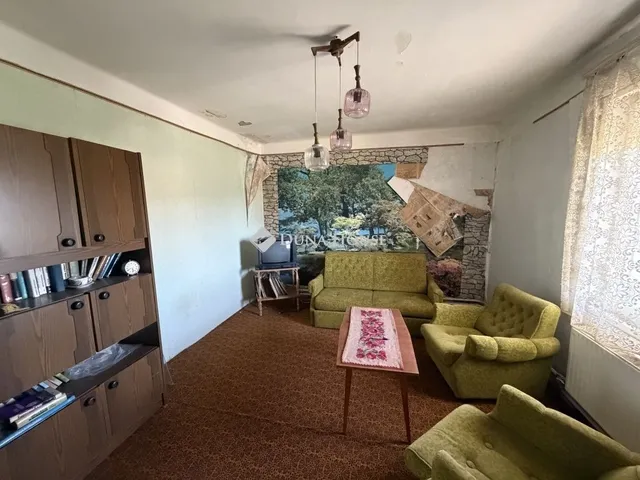 Eladó ház Felsőpakony 170 nm