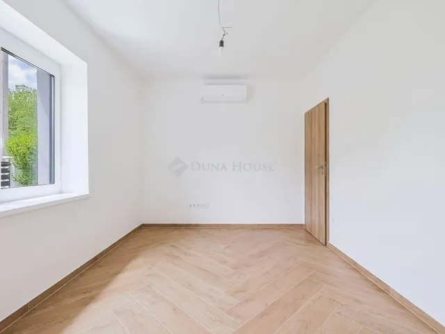 Eladó ház Budapest XVIII. kerület 165 nm