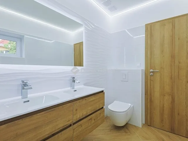 Eladó ház Budapest XVIII. kerület 165 nm