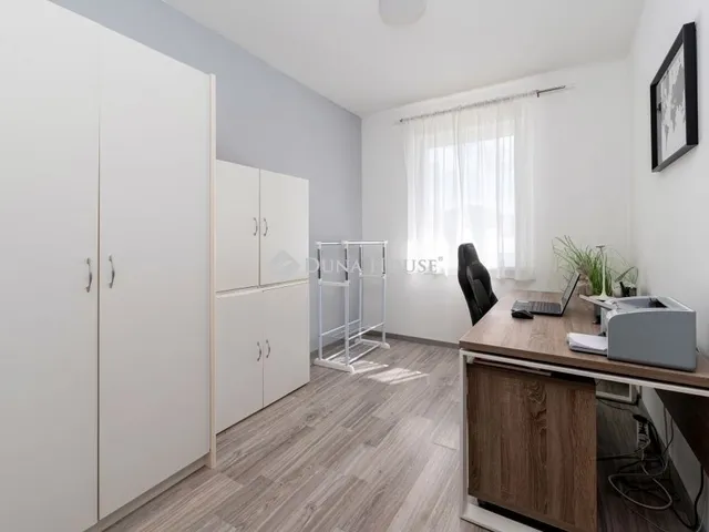 Eladó ház Budapest XVIII. kerület, Almáskert 130 nm