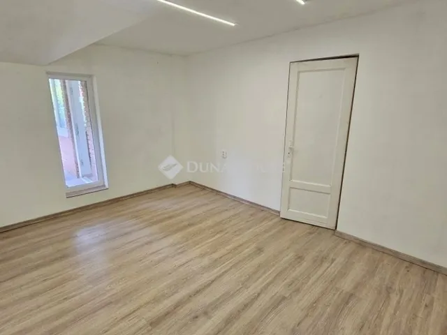 Eladó ház Budapest XVIII. kerület 76 nm